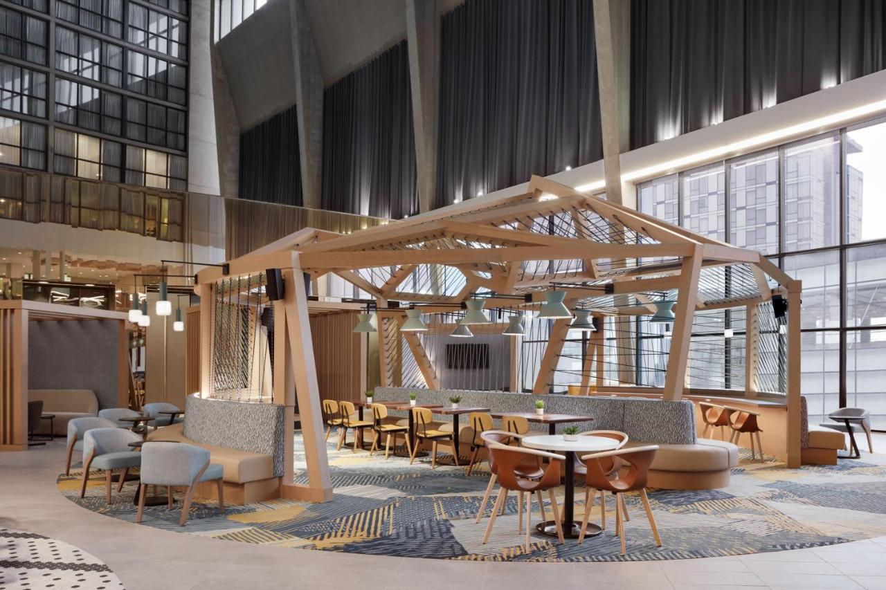 Delta Hotels Calgary Airport In-Terminal Bagian luar foto