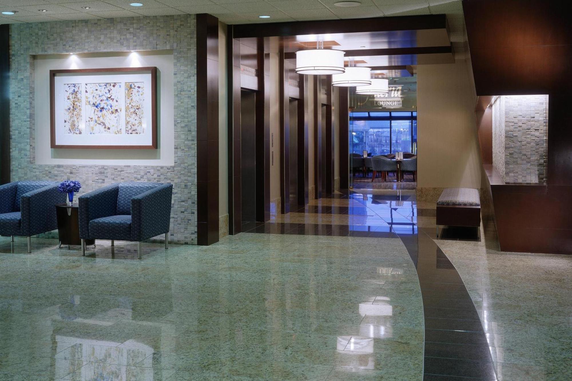 Delta Hotels Calgary Airport In-Terminal Bagian luar foto