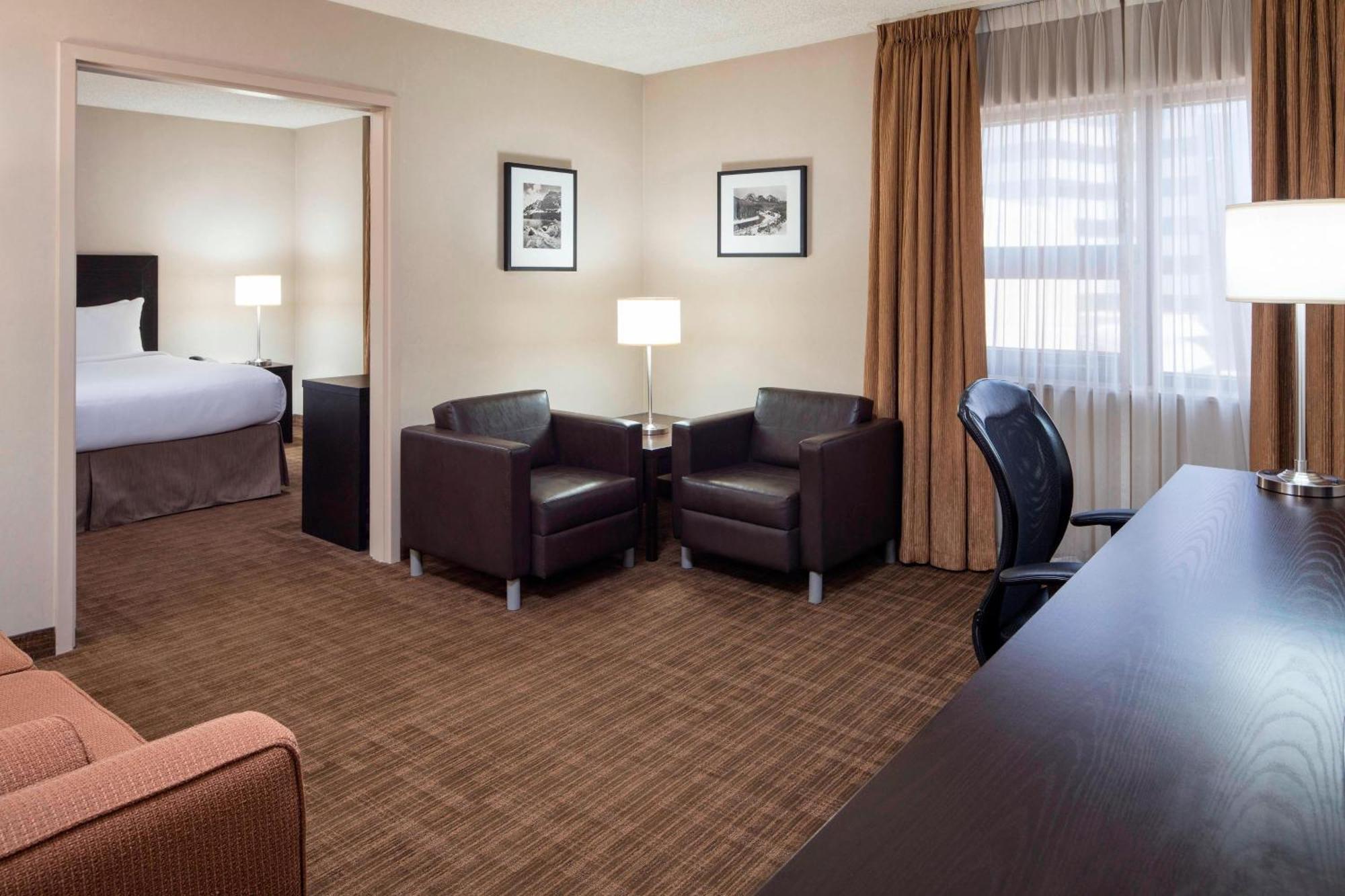 Delta Hotels Calgary Airport In-Terminal Bagian luar foto
