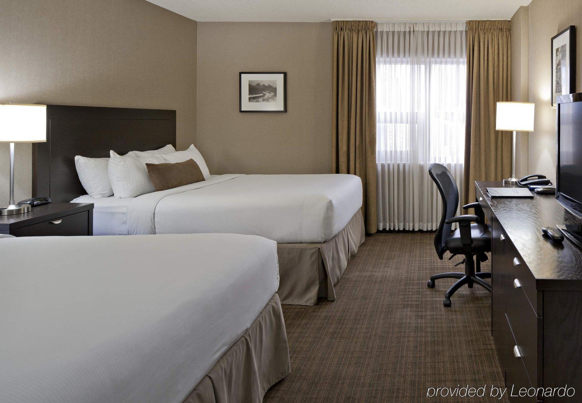 Delta Hotels Calgary Airport In-Terminal Bagian luar foto