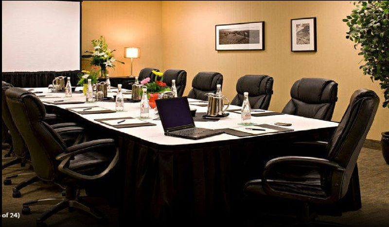 Delta Hotels Calgary Airport In-Terminal Bagian luar foto